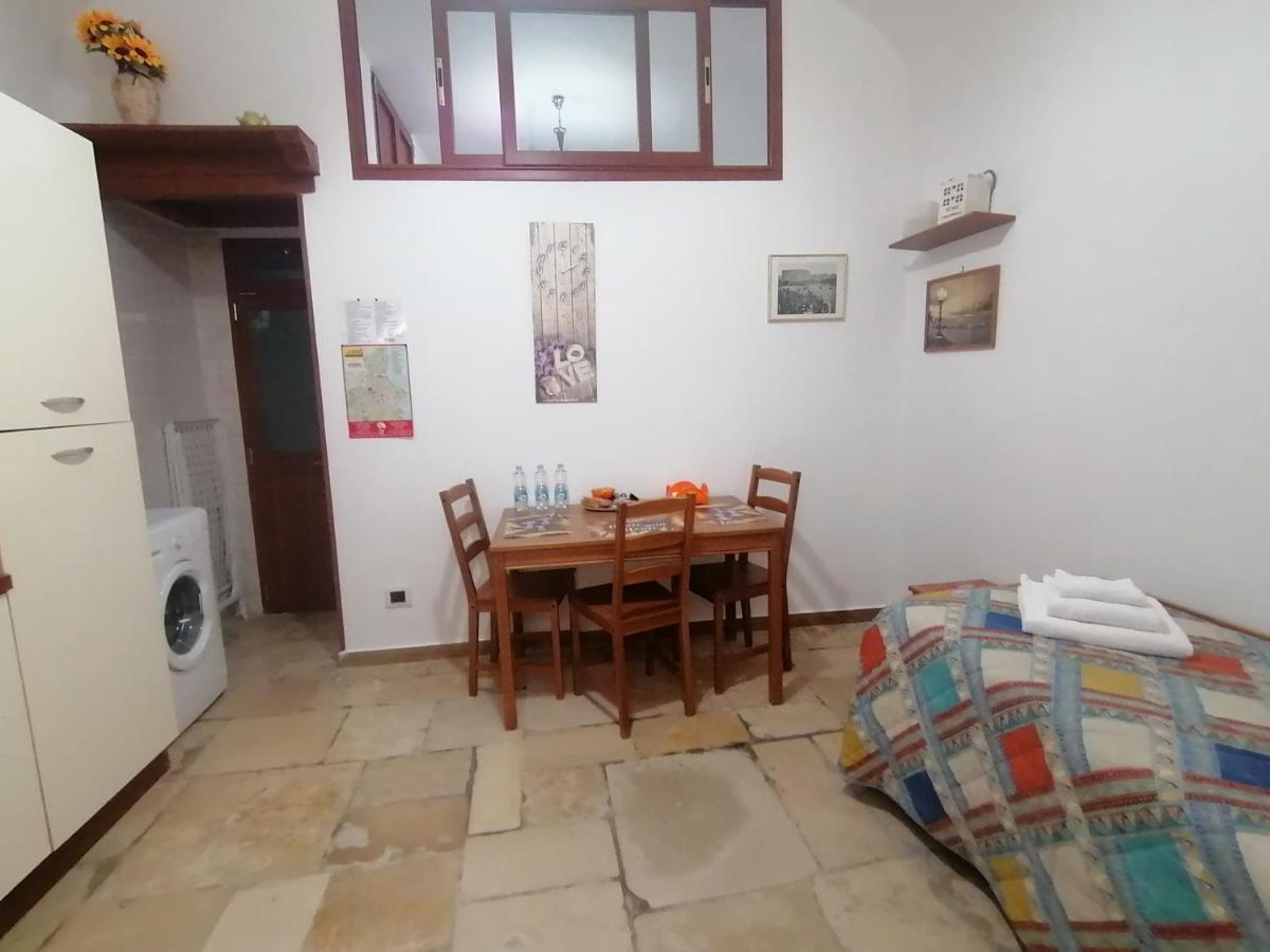 Home Sweet Home Rooms Bari Exterior photo